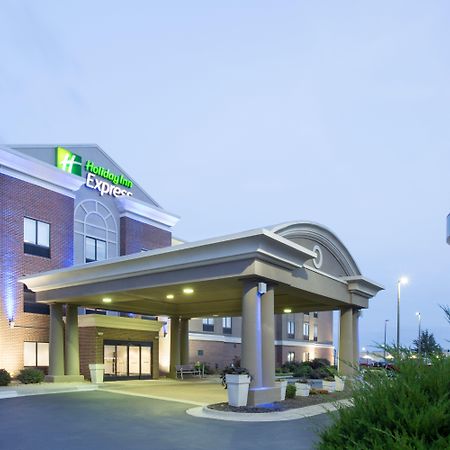 Holiday Inn Express Kansas City - At The Legends! By Ihg Bonner Springs Екстер'єр фото