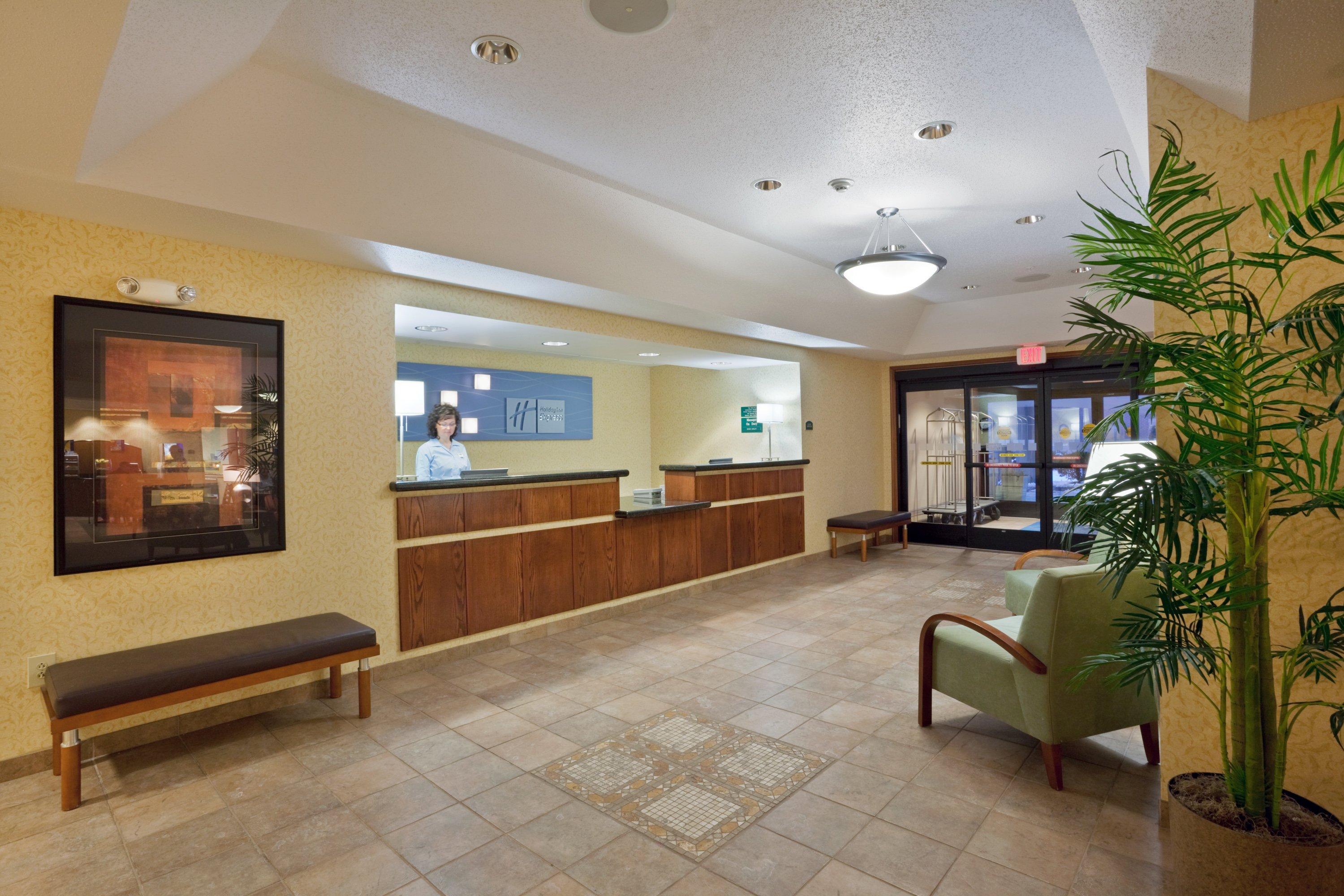 Holiday Inn Express Kansas City - At The Legends! By Ihg Bonner Springs Екстер'єр фото